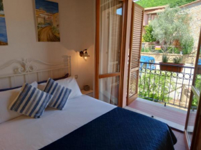 I TRE POETI Saturnia